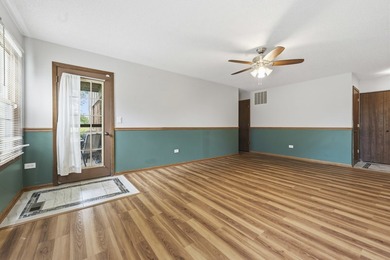 Enjoy easy main-floor living with beautiful golf course views - photo 5