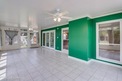Spacious 4-Bedroom Home in Stonebridge Neighborhood Large - photo 16