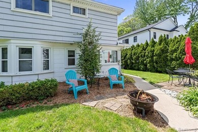 Experience the charm of lakefront living on peaceful non-sports - photo 2