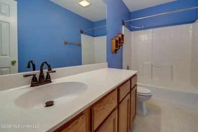 Spacious 4-Bedroom Home in Stonebridge Neighborhood Large - photo 23