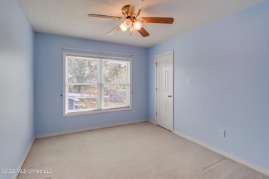 Spacious 4-Bedroom Home in Stonebridge Neighborhood Large - photo 26