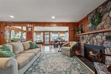 Experience the charm of lakefront living on peaceful non-sports - photo 9