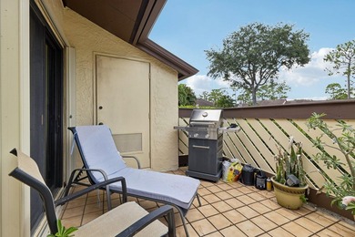 Welcome to this charming and spacious 3-bedroom, 2-bathroom - photo 2