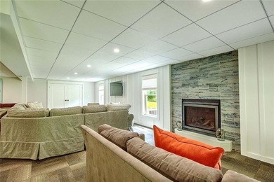 Grandeur meets breezy comfort in this 4-bedroom, 3.5-bath - photo 36
