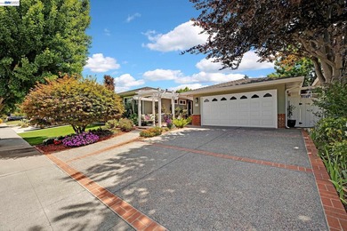 MAJOR Price Improvement! Reduced by $100,000. Exceptional Value! - photo 2
