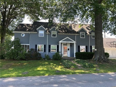 Always a favorite of mine! This is a beautiful colonial home - photo 23