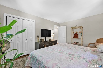 Welcome to 10 Candleview Drive, a beautifully renovated home in - photo 24