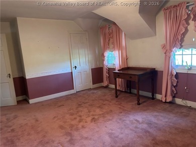 Always a favorite of mine! This is a beautiful colonial home - photo 40