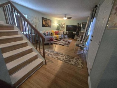 Bright, fully renovated and turnkey 2BR/2.5BA townhome in Lago - photo 10