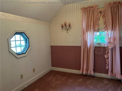 Always a favorite of mine! This is a beautiful colonial home - photo 41