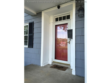 Always a favorite of mine! This is a beautiful colonial home - photo 44