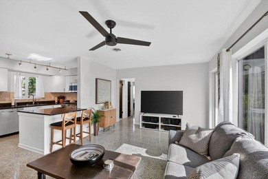 Welcome to this charming single-story residence Great - photo 6