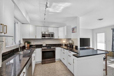 Welcome to this charming single-story residence Great - photo 7