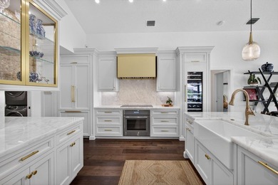 Exquisitely redesigned with bespoke designer finishes, this - photo 7