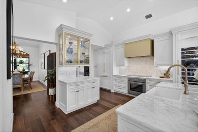 Exquisitely redesigned with bespoke designer finishes, this - photo 10