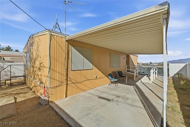 Beautifully updated & move-in ready! 1028 square foot, 1976