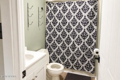 Price Reduced to $185,000! Welcome to 115 Queener Street in the - photo 10