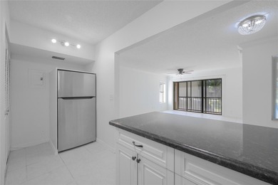 Welcome to your newly remodeled stylish 3-bedroom 2-bath - photo 15