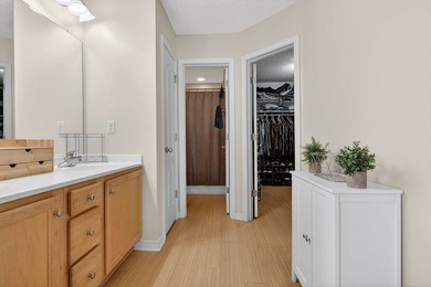 Ocean Springs home on a quiet cul-de-sac, framed with beautiful - photo 16
