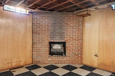 *OFFERS DUE MONDAY, JULY 20 @ NOON* Owned by the same family for - photo 29