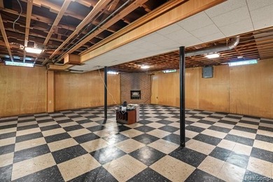 *OFFERS DUE MONDAY, JULY 20 @ NOON* Owned by the same family for - photo 31