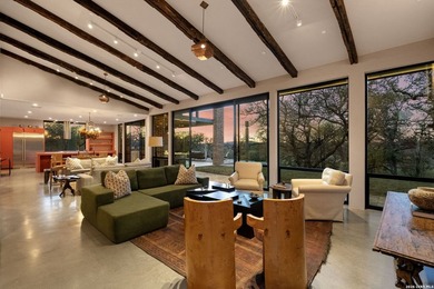 This extraordinary Guadalupe waterfront estate embodies vacation - photo 6