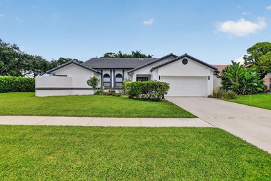 Welcome to this thoughtfully designed 3-bedroom, 2.5-bathroom - photo 1