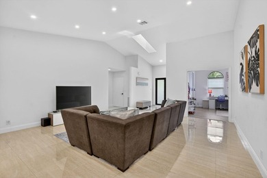 Welcome to this thoughtfully designed 3-bedroom, 2.5-bathroom - photo 8