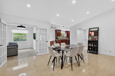 Welcome to this thoughtfully designed 3-bedroom, 2.5-bathroom - photo 9