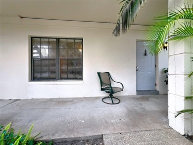 Charming 3 bedroom, 2bath condo in the desirable Village Square - photo 5