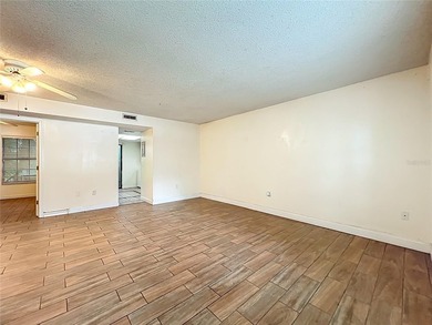 Charming 3 bedroom, 2bath condo in the desirable Village Square - photo 10