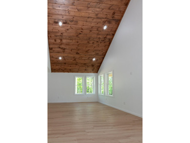 Welcome to 1 Winter Drive. This Custom-built contemporary home - photo 15