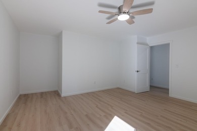 Welcome to 1 Winter Drive. This Custom-built contemporary home - photo 26