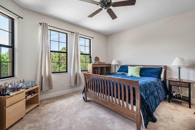 Beautifully upgraded 5-bedroom Colonnade residence set on an - photo 31