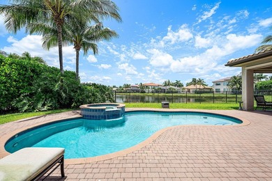 Beautifully upgraded 5-bedroom Colonnade residence set on an - photo 34
