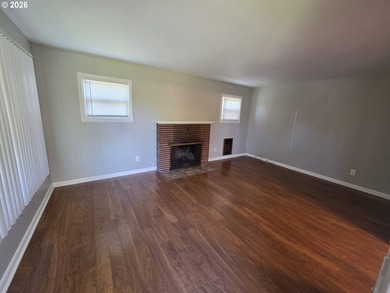 Charming 2-bedroom, 1-bath bungalow offering 894 square feet of - photo 3
