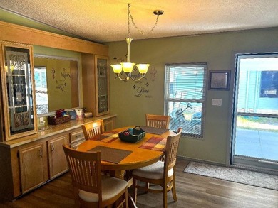 Welcome to this beautifully updated and spacious 2-bedroom - photo 8