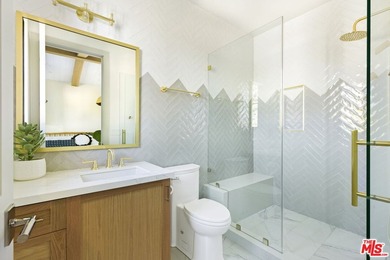 Celebrity-owned organic modern farmhouse on a quiet cul-de-sac - photo 24