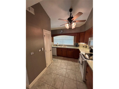 Are you ready to own your own piece of paradise on Lake Weir? - photo 4