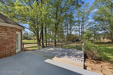 Fairy-Tale Living in Lake Caroline Beautiful 4-bedroom, 2.5-bath - photo 41