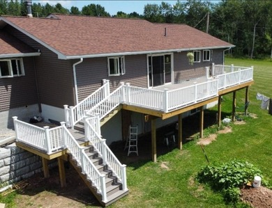 Set on 10.5 private acres, this beautifully maintained - photo 5
