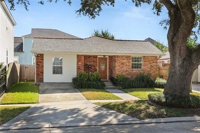Lake Pontchartrain Home Active Under Contract in New Orleans Louisiana