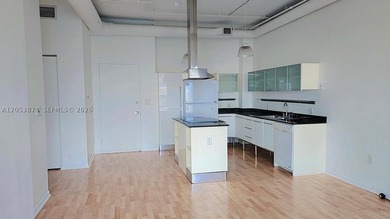 Welcome to Neo Lofts, a sought after riverfront building - photo 12