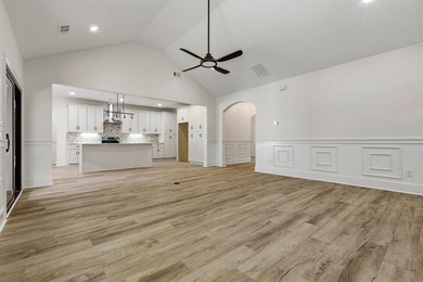 This exquisite brand-new construction home boasts the perfect - photo 18