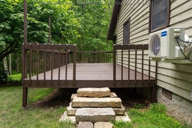 Totally updated throughout, this two-bedroom, two-bath cottage - photo 28