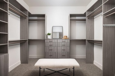 Welcome to this sun-filled two bedroom, two-and-a-half bath - photo 31