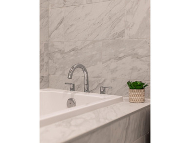 Welcome to this sun-filled two bedroom, two-and-a-half bath - photo 34