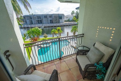 Fantastic intersecting canal views highlight this beautifully - photo 37
