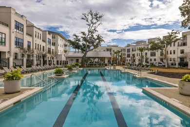Welcome to this sun-filled two bedroom, two-and-a-half bath - photo 47