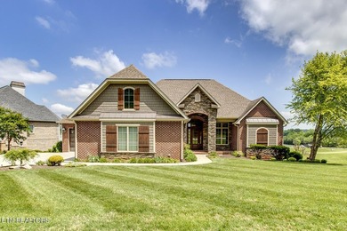 Stunning golf-front home on the 9th tee box with breathtaking - photo 1